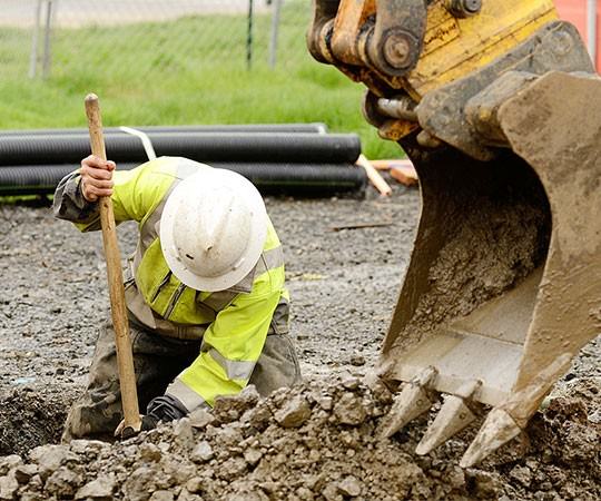 Земляные работы в Реутове и  Московской области