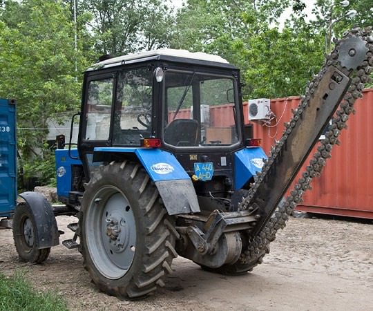 Траншеекопатель в аренду в Реутове и  Московской области
